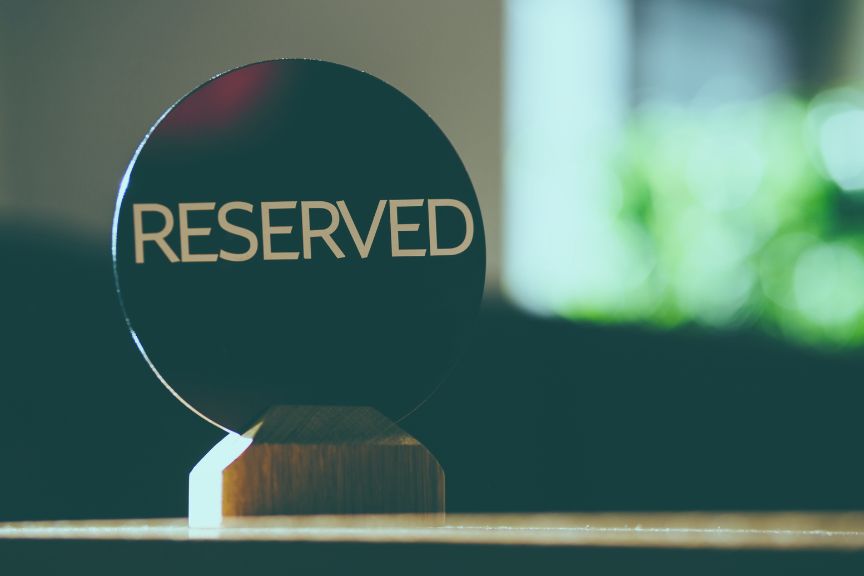 restaurant table reservations in an easy and convenient way